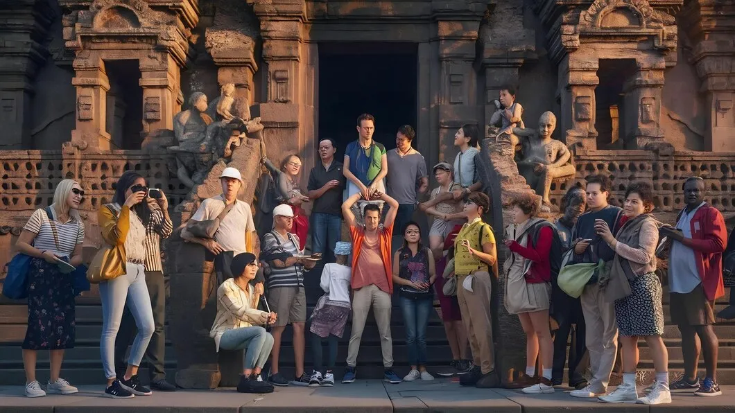 The architecture and unidentified tourists The architecture and unidentified tourists